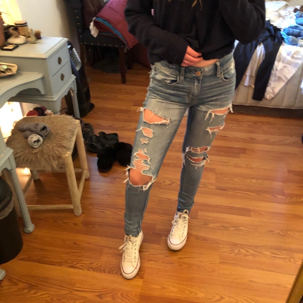 Women’s Ripped Jeans